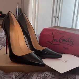 Christian Louboutin So Kate 120 Black Patent Leather Shoes.